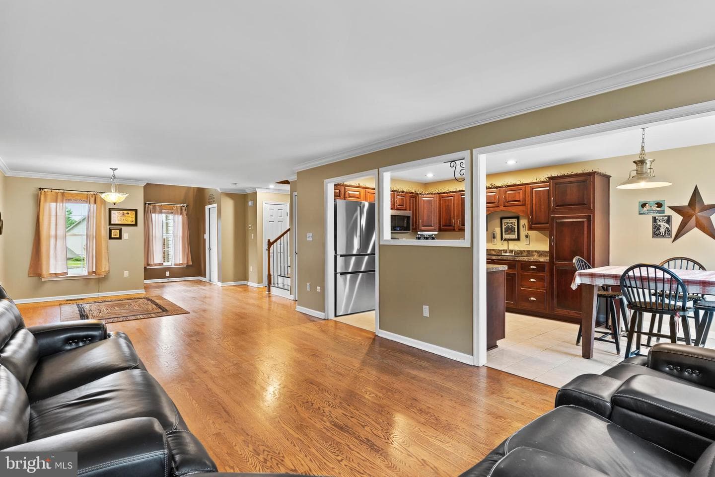 200 Loring Court photo 4