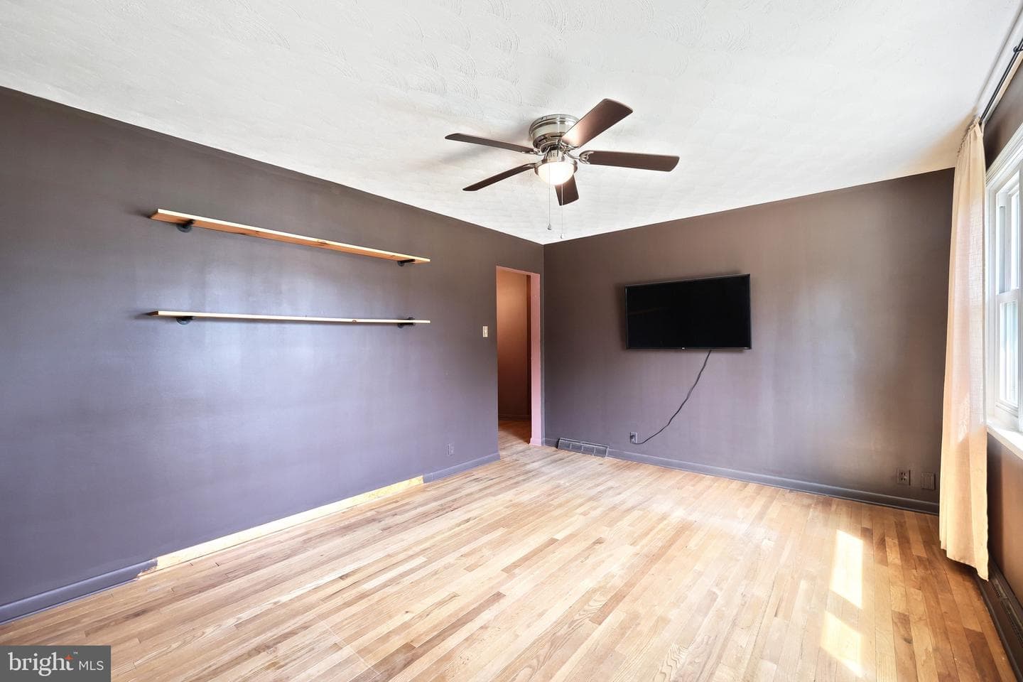 114 Emig Street photo 15