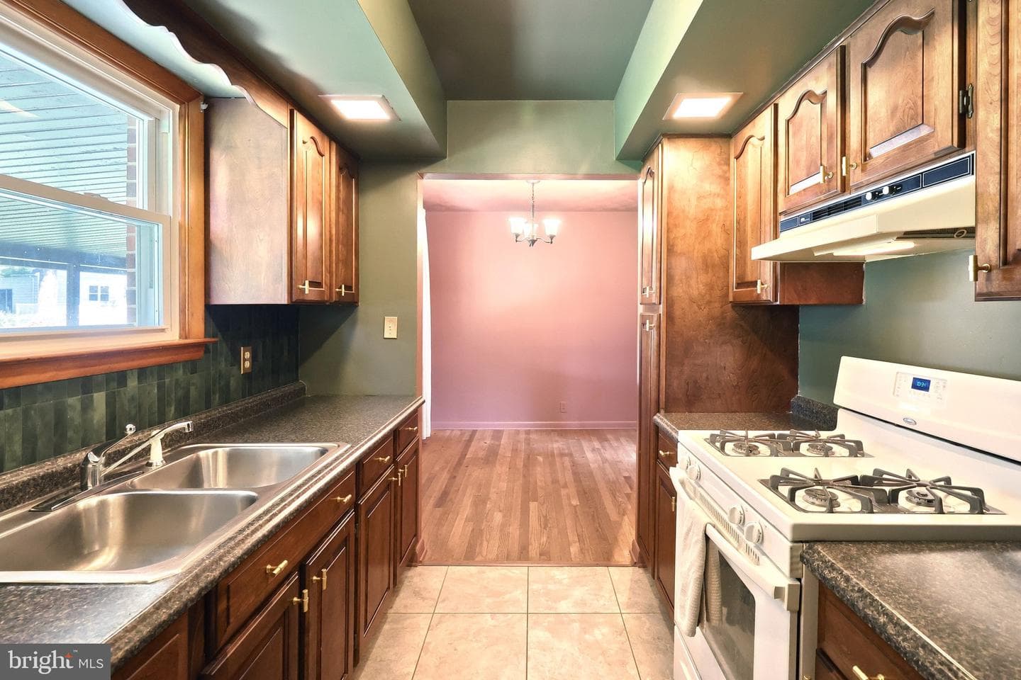 114 Emig Street photo 20