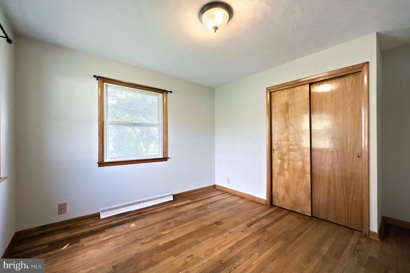 114 Emig Street photo 27