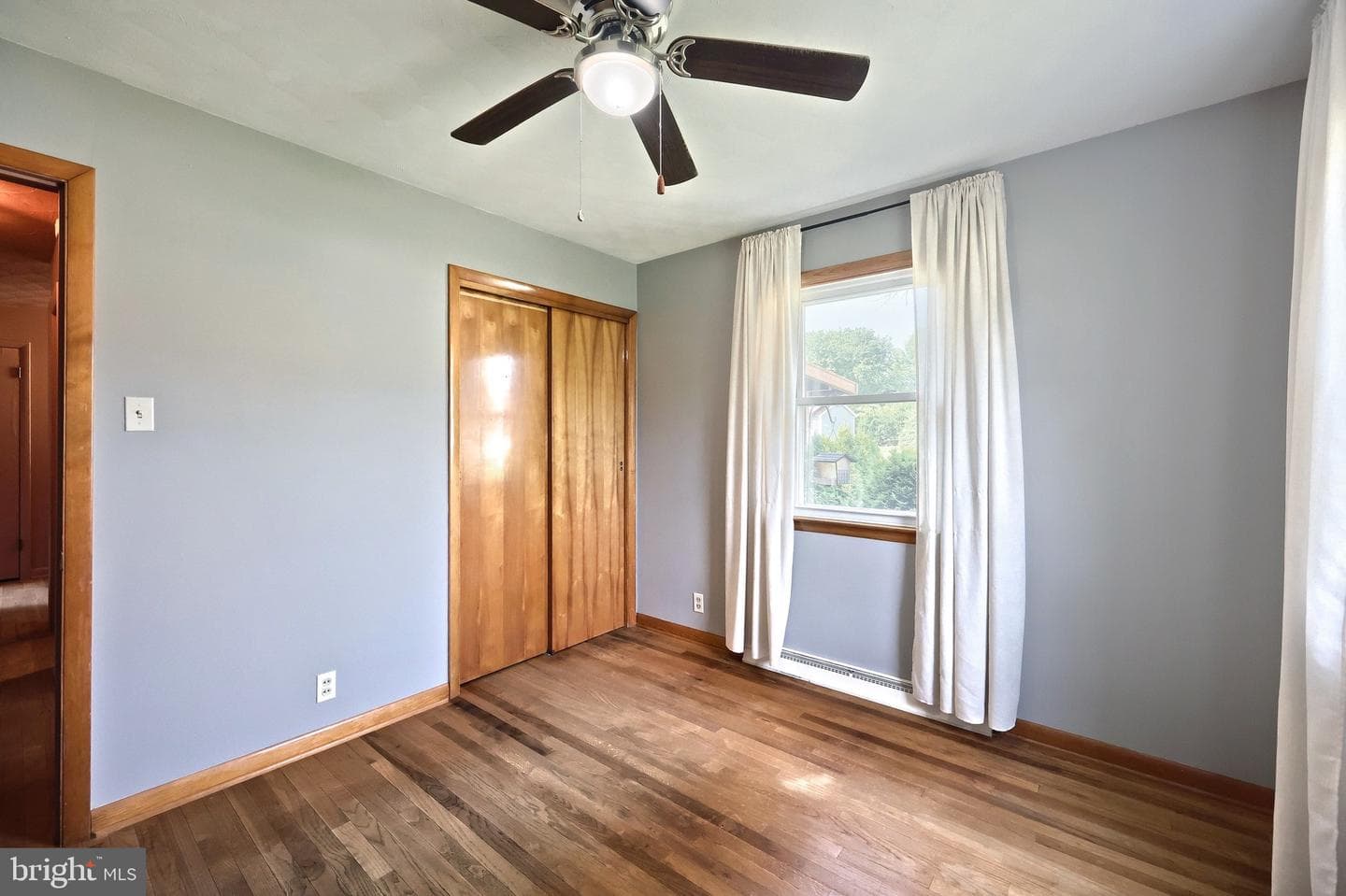 114 Emig Street photo 29
