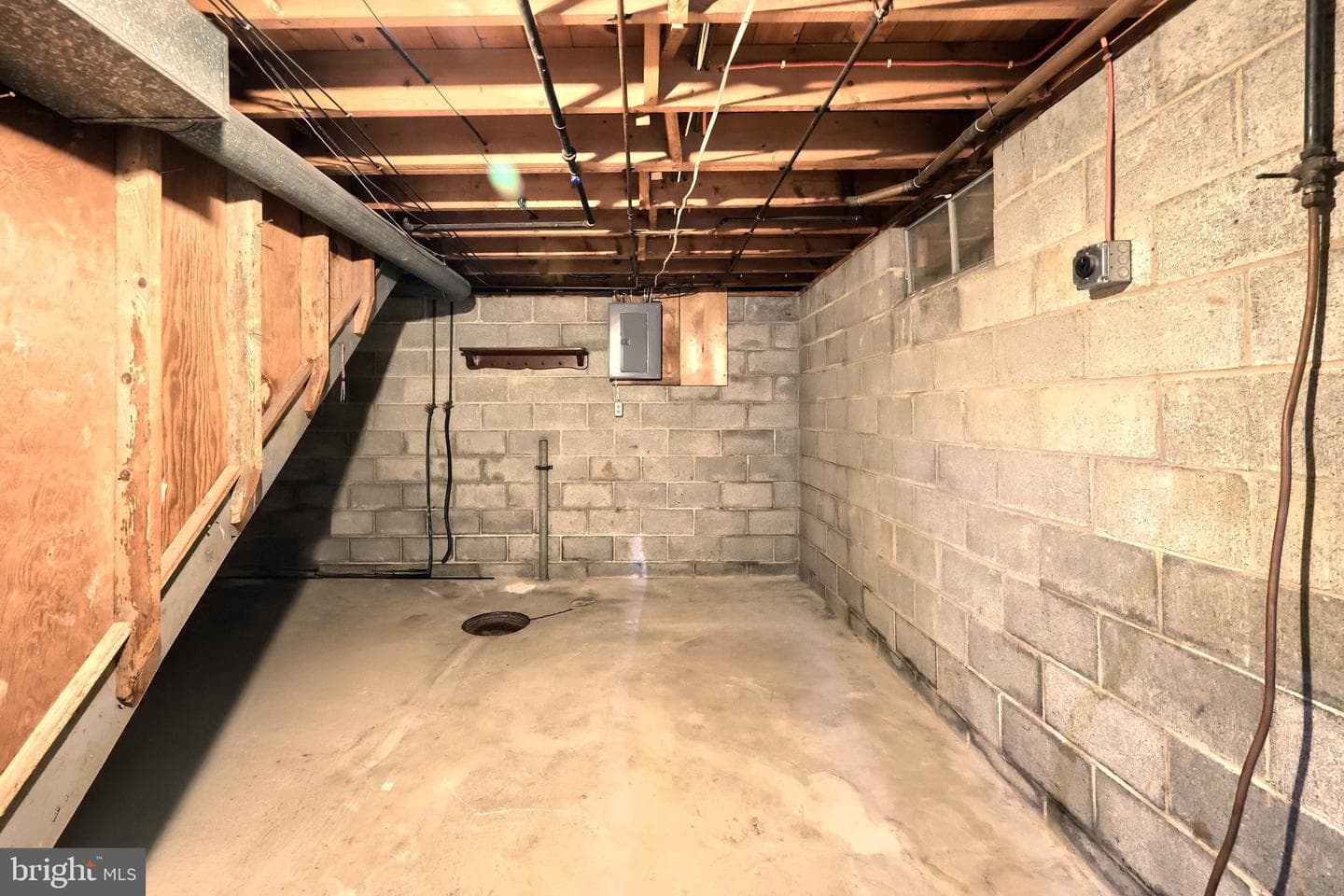 114 Emig Street photo 33