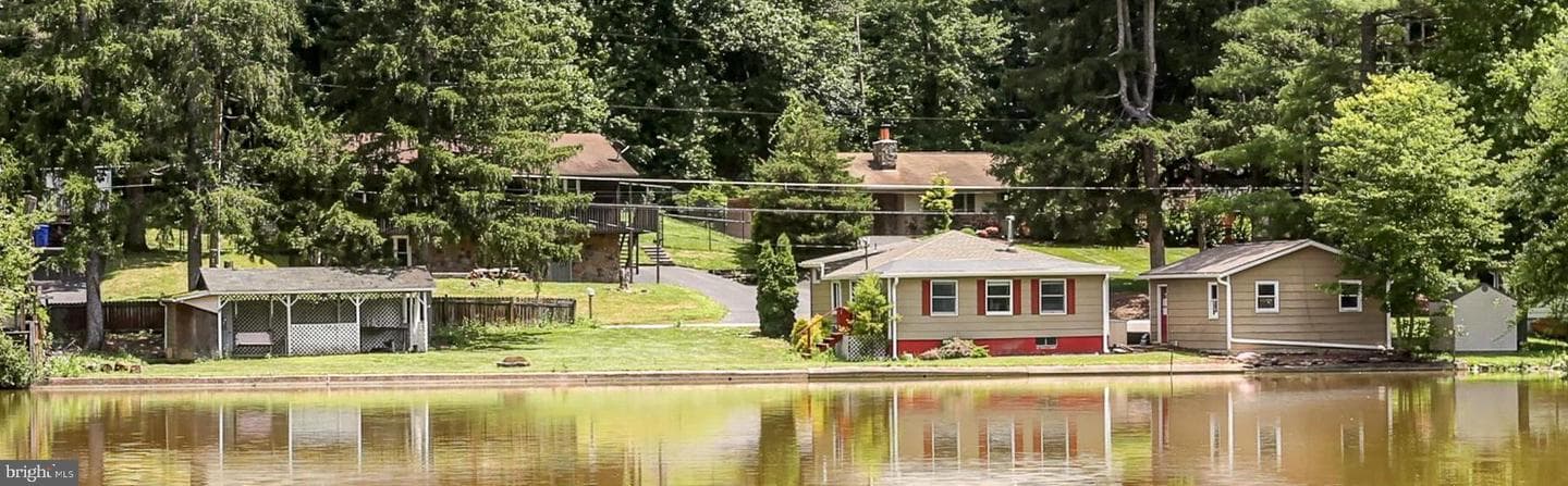 823 Silver Lake Road photo 2