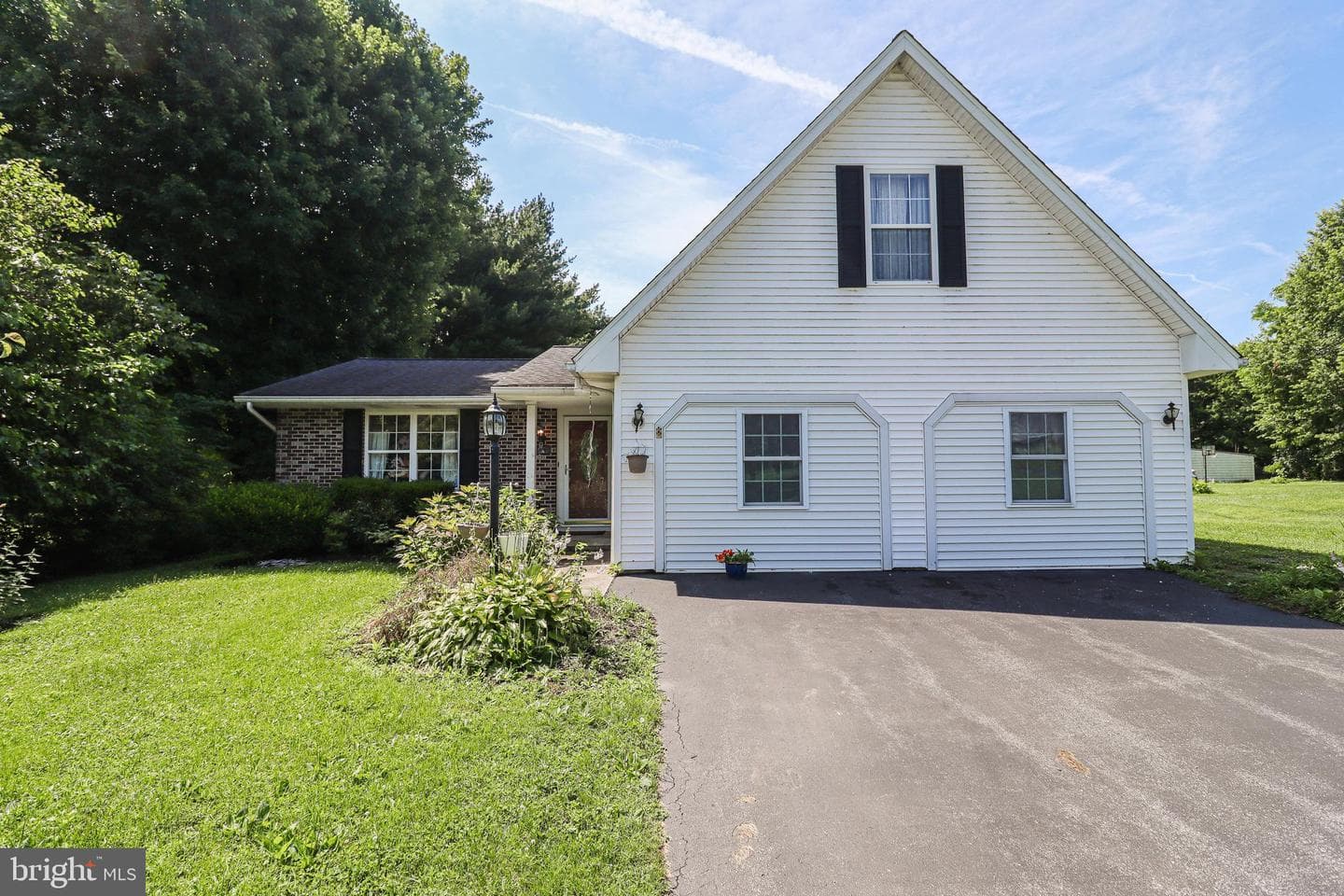 322 Valley Road photo 1