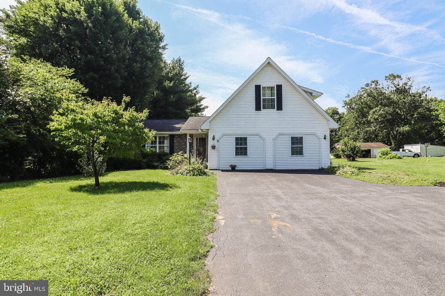322 Valley Road photo 3