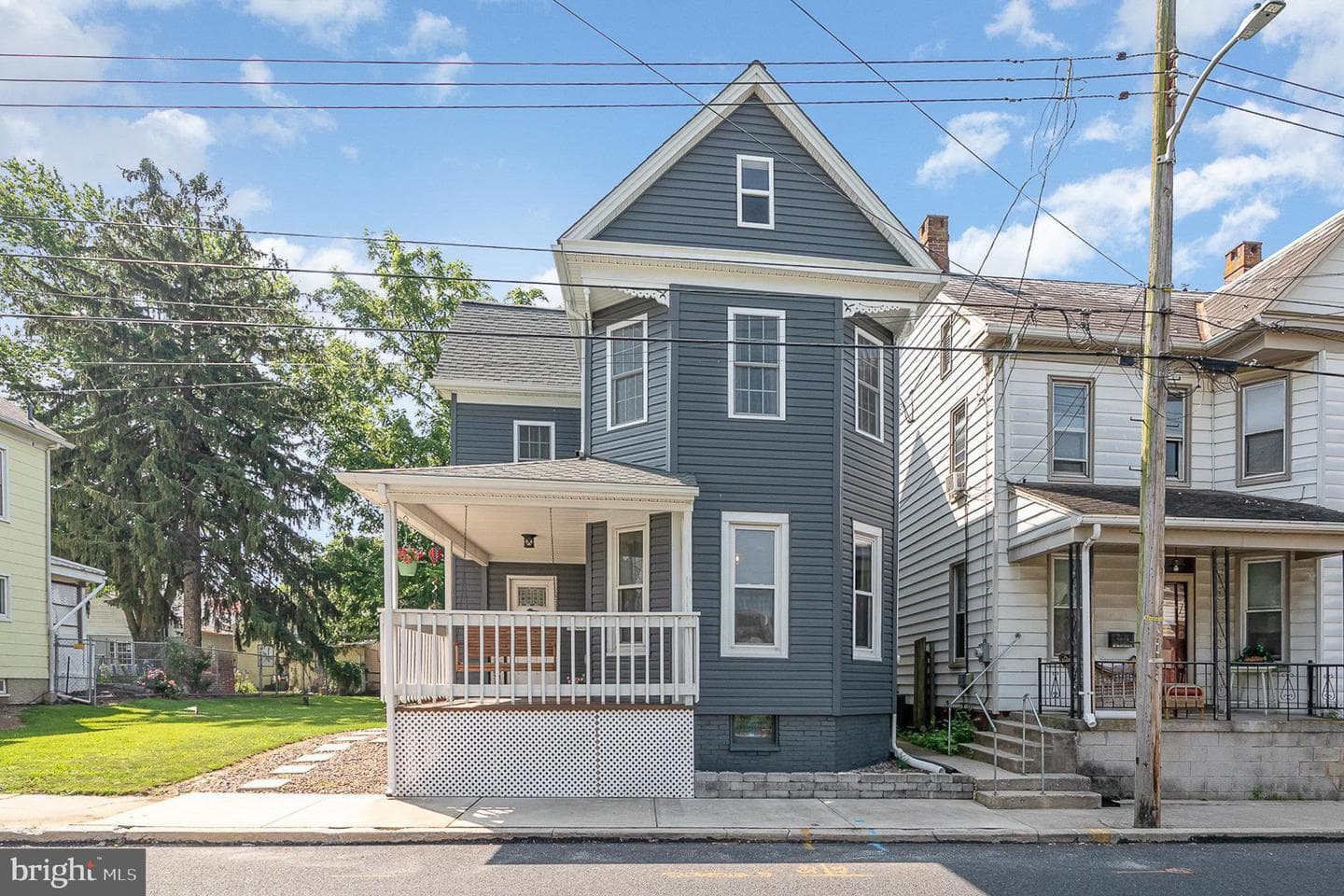 227 W Chestnut Street photo 1