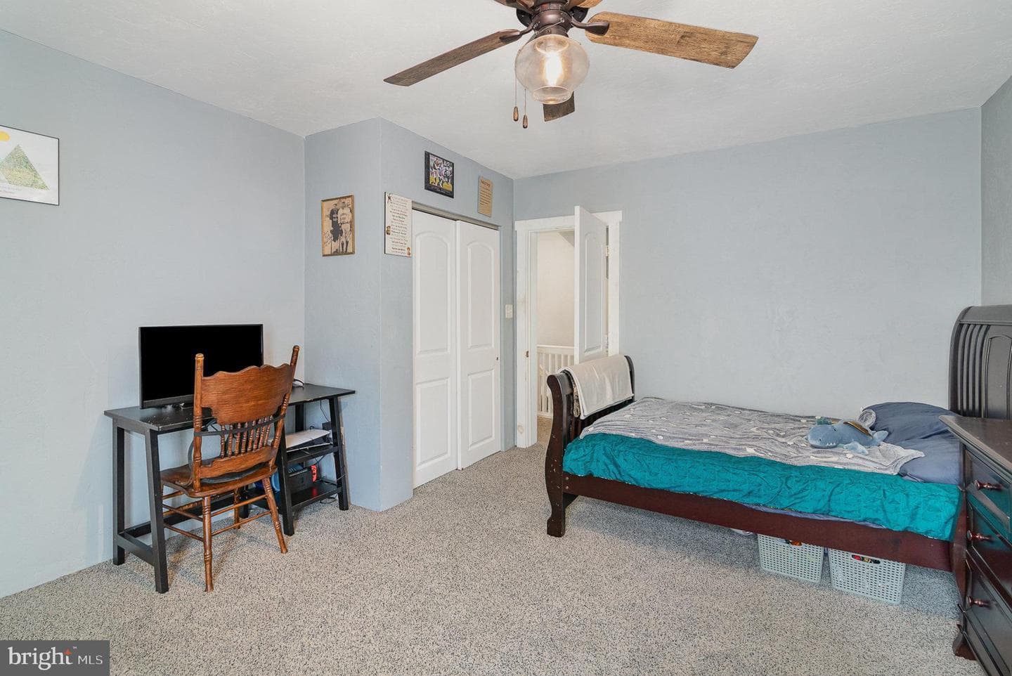 227 W Chestnut Street photo 19