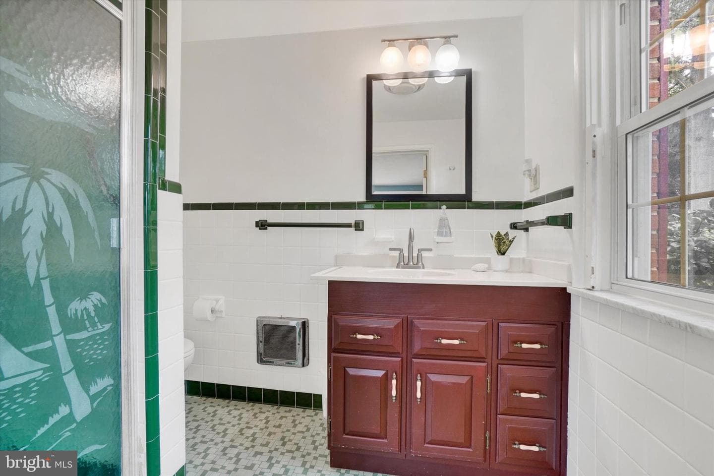 2213 Eastern Boulevard photo 10
