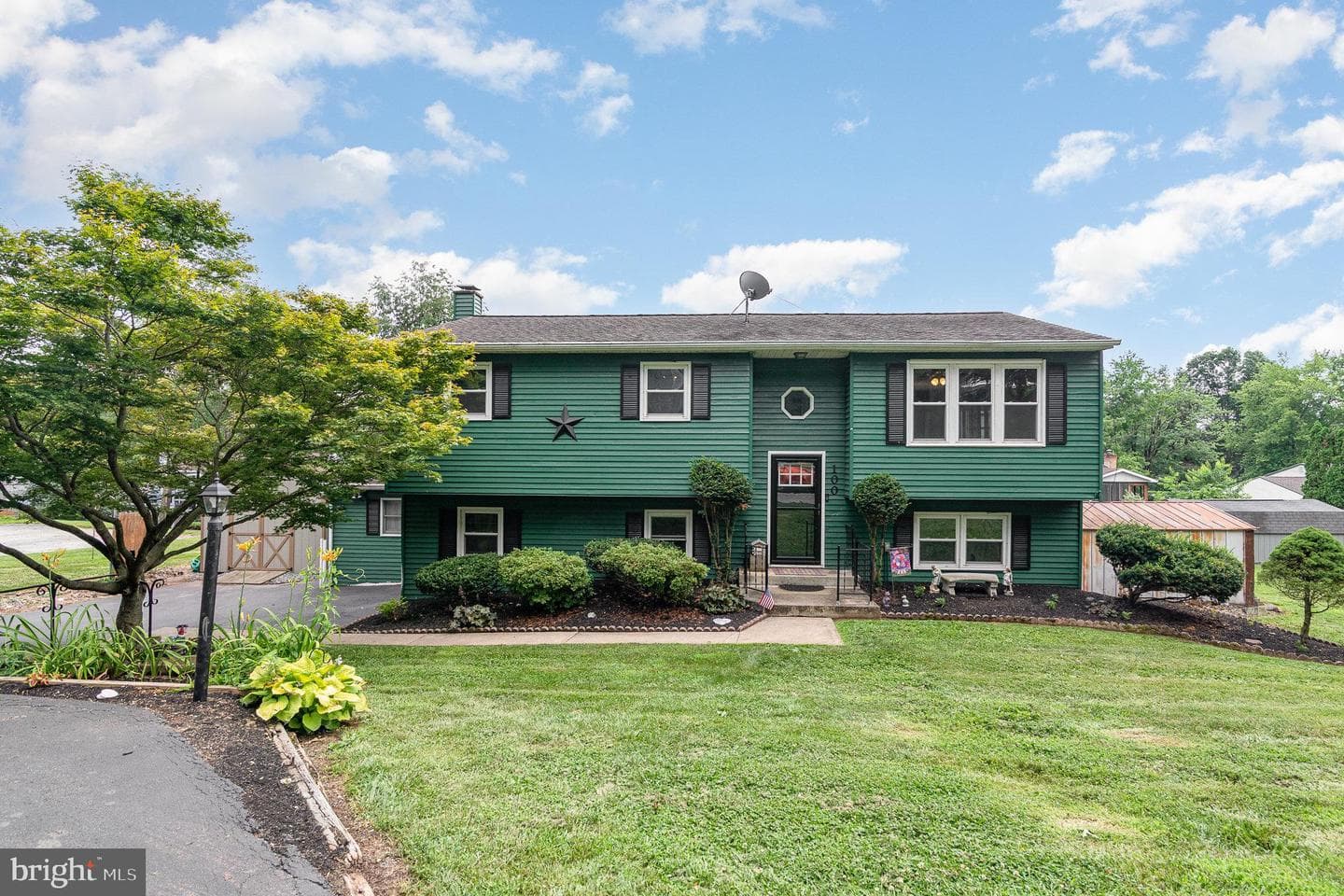 100 Sugar Maple Drive