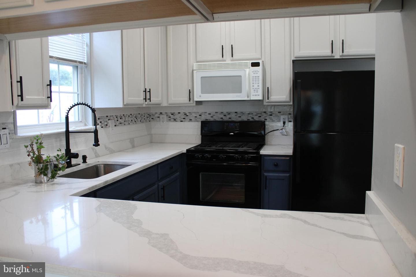 80 Menlena Circle photo 11