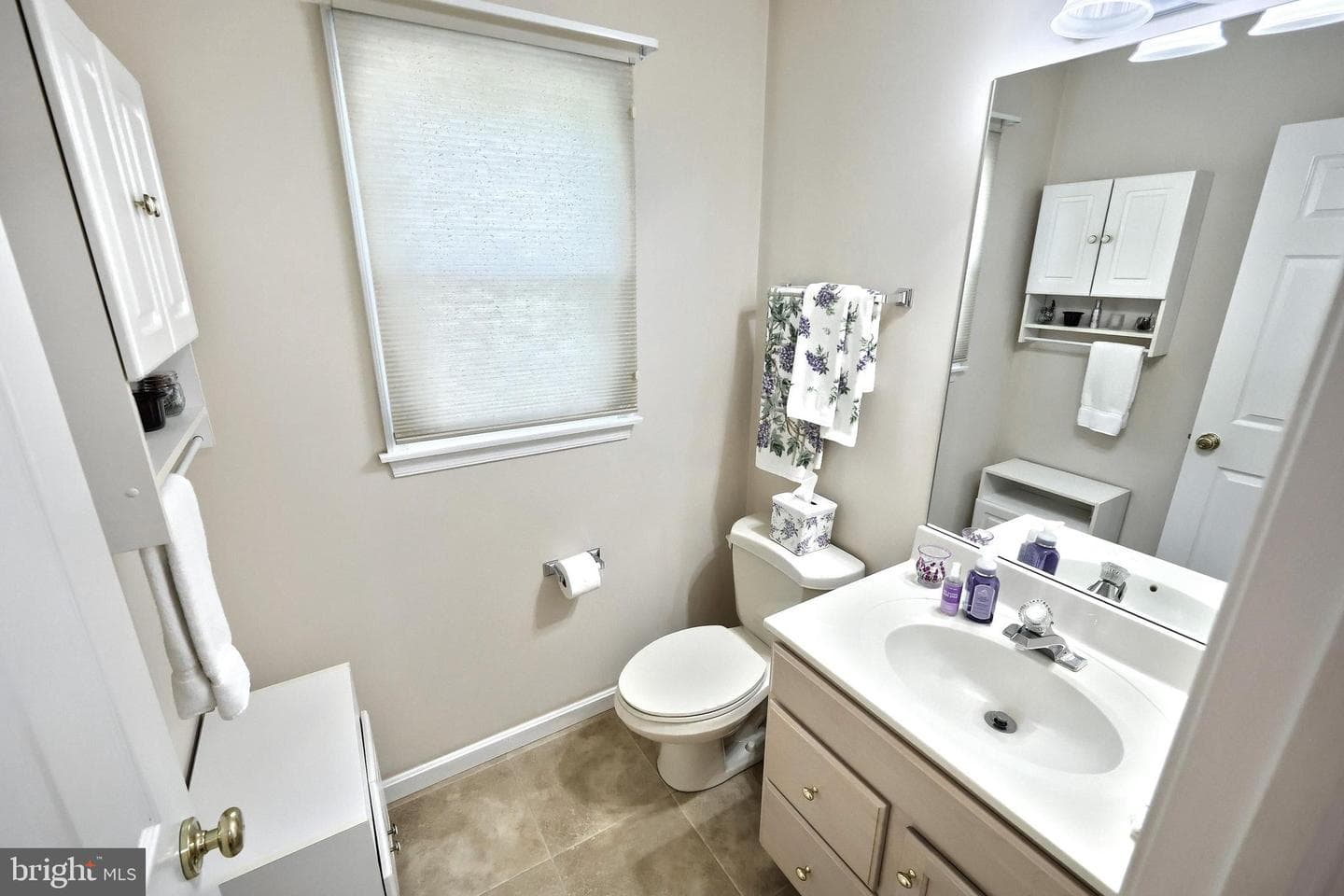 457 Chestnut Way photo 17