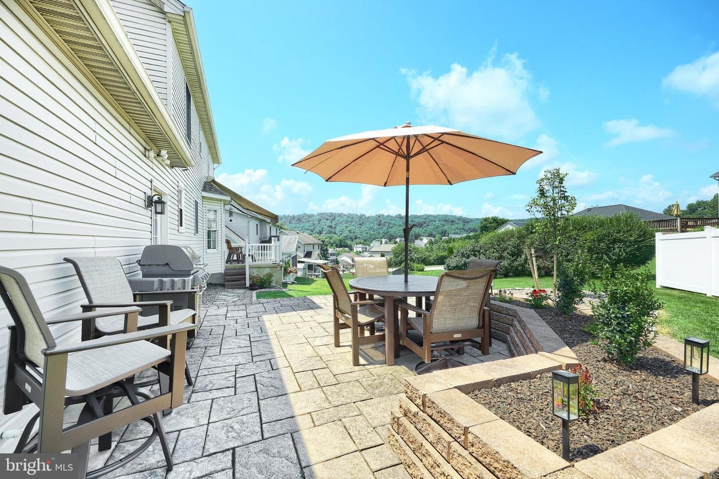 457 Chestnut Way photo 29