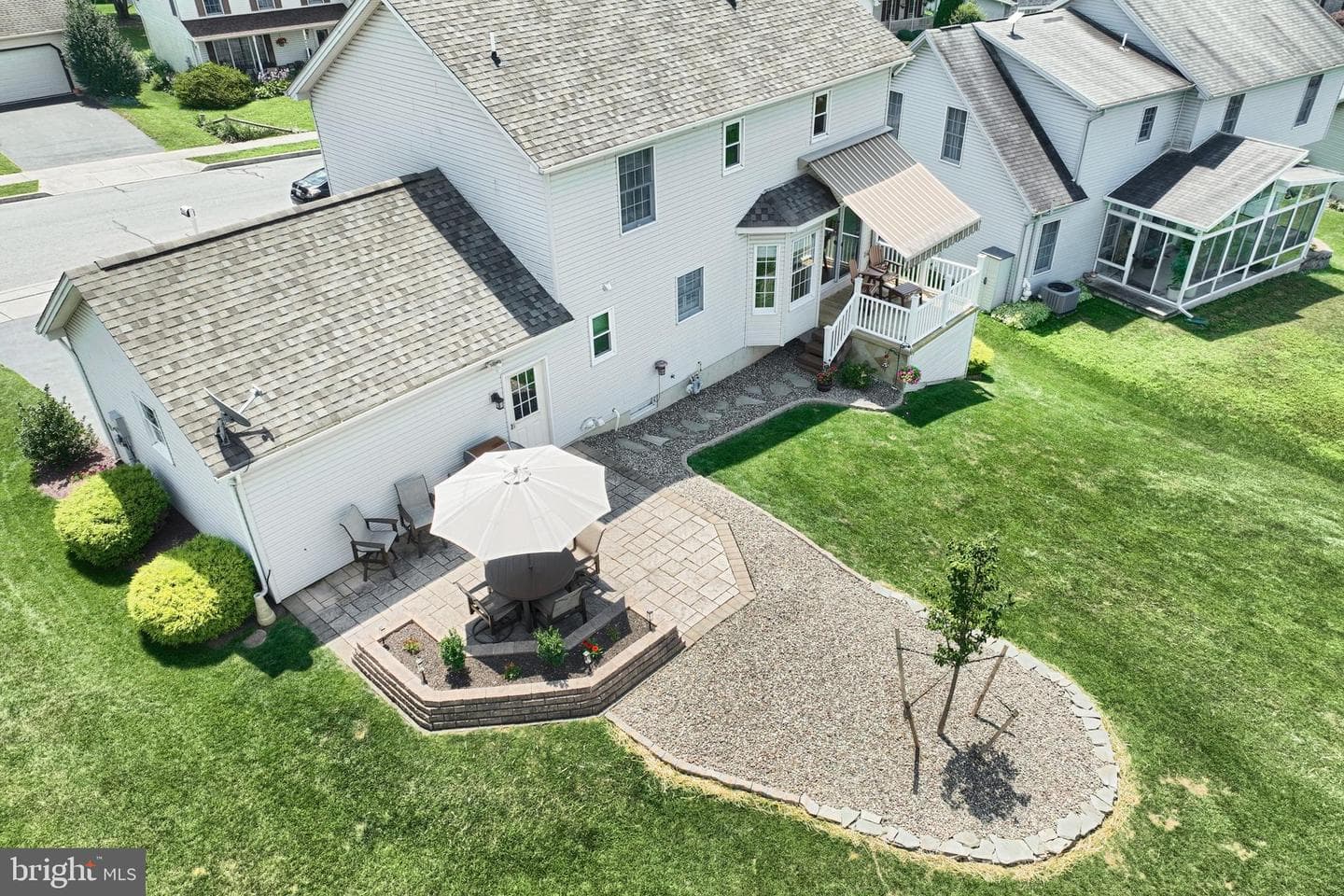 457 Chestnut Way photo 35
