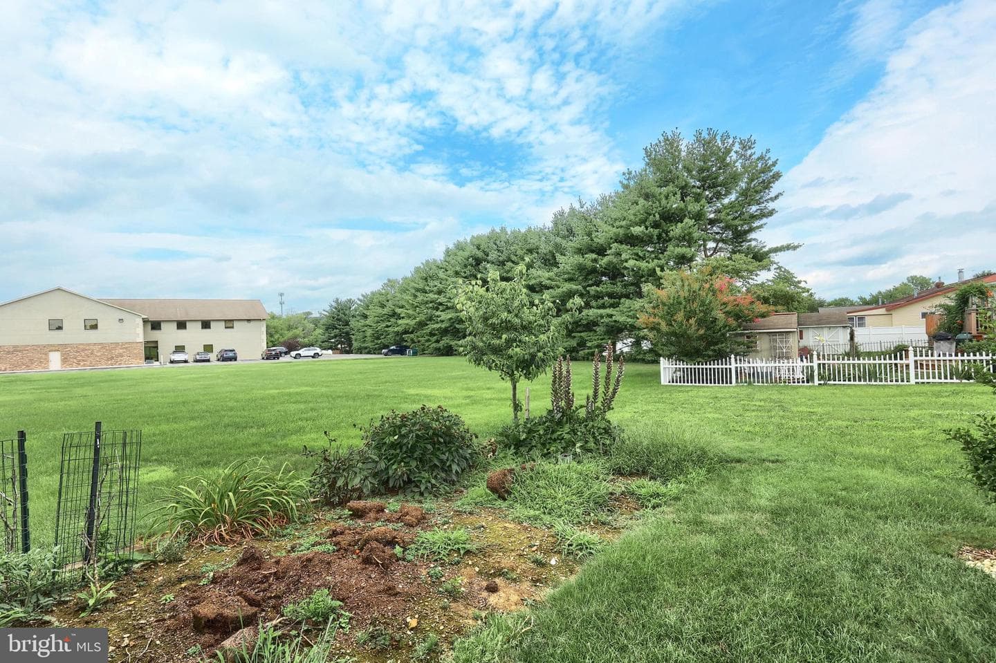 210 Kennedy Court photo 12