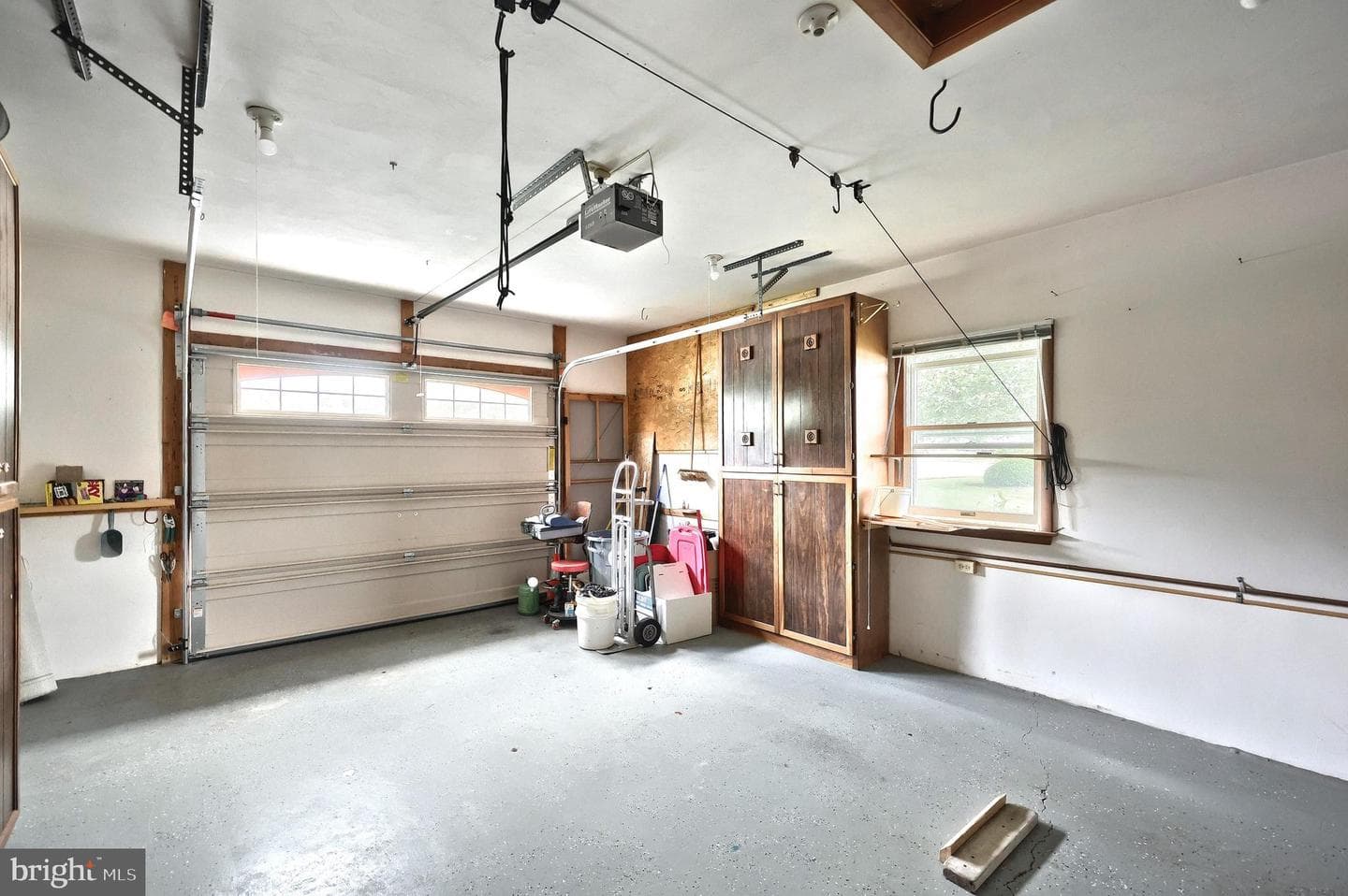 210 Kennedy Court photo 33