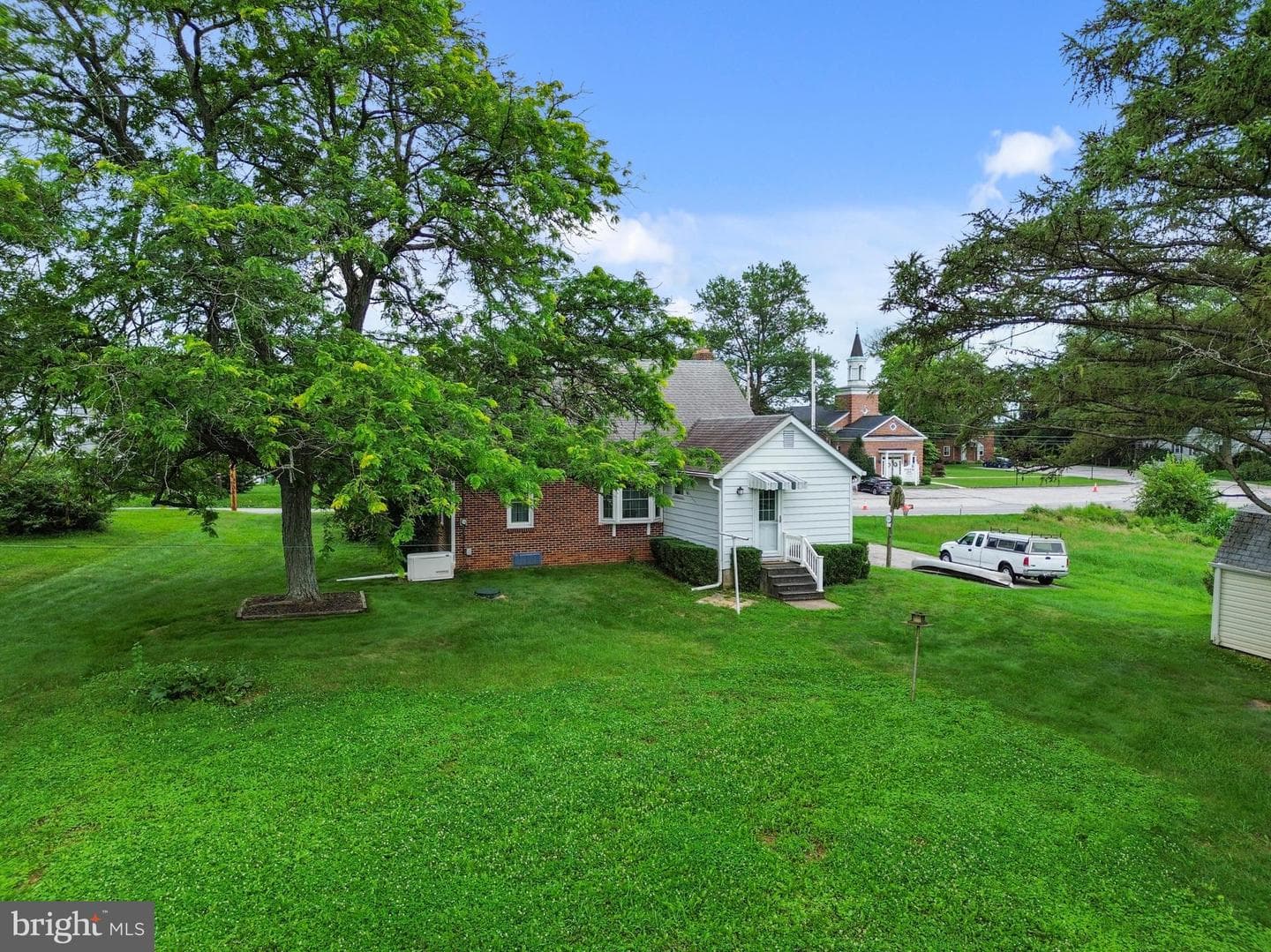 432 N Market Street photo 46