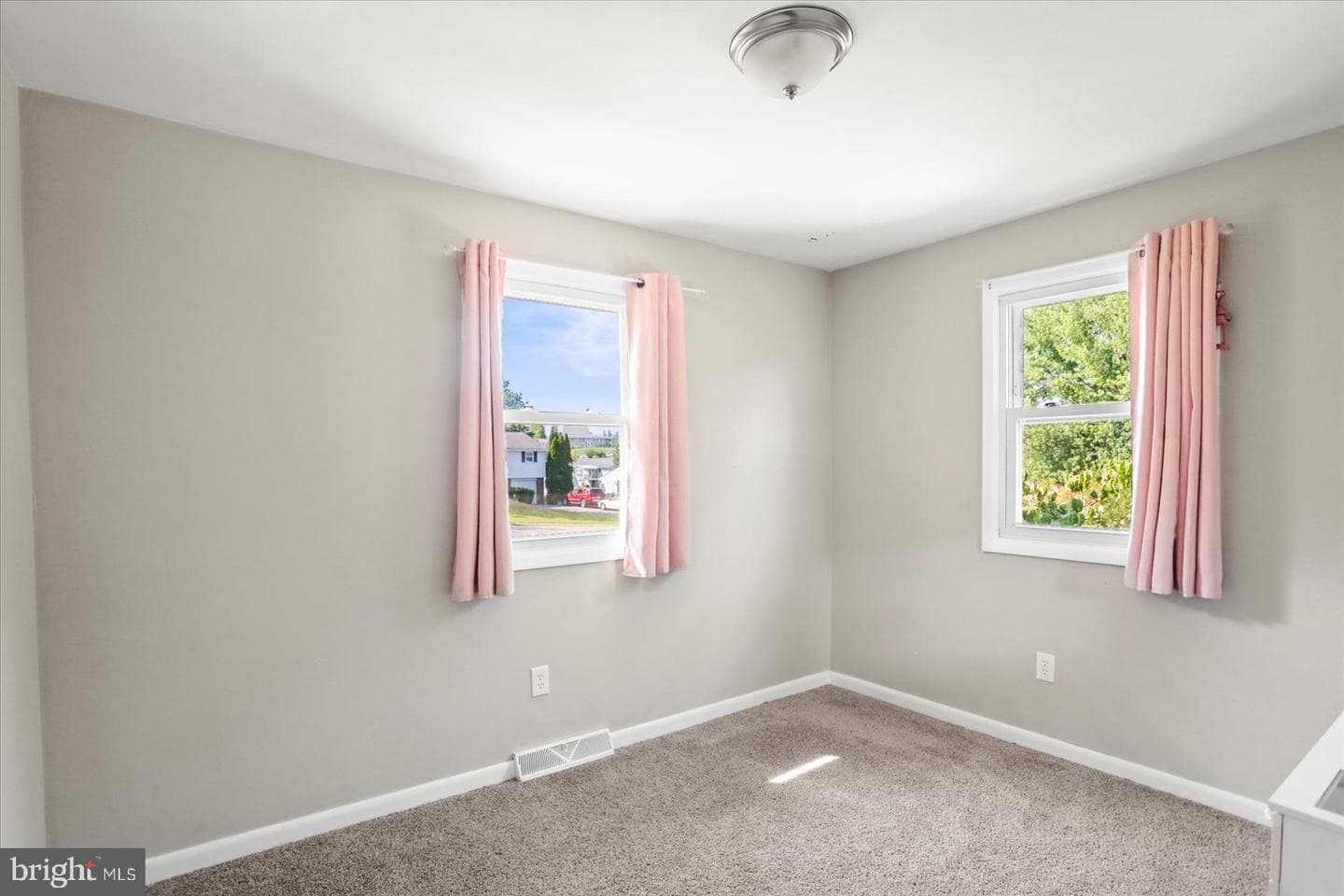 91 Heritage Drive photo 17