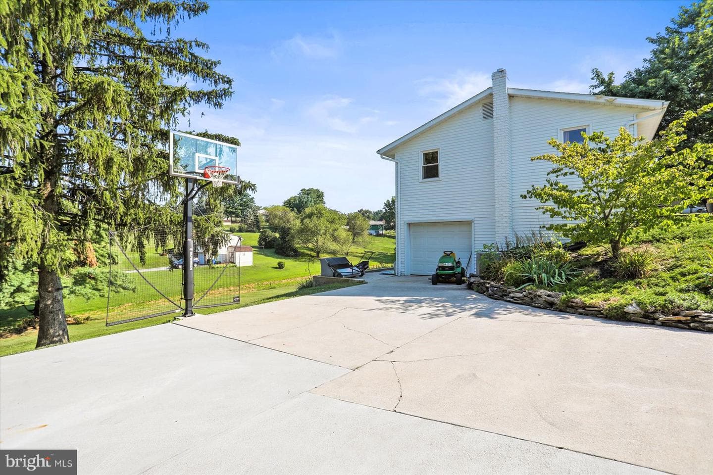 91 Heritage Drive photo 33
