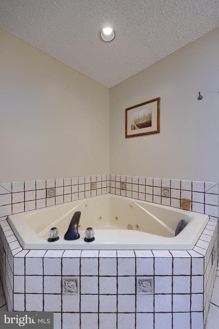 112 Winston Drive photo 27