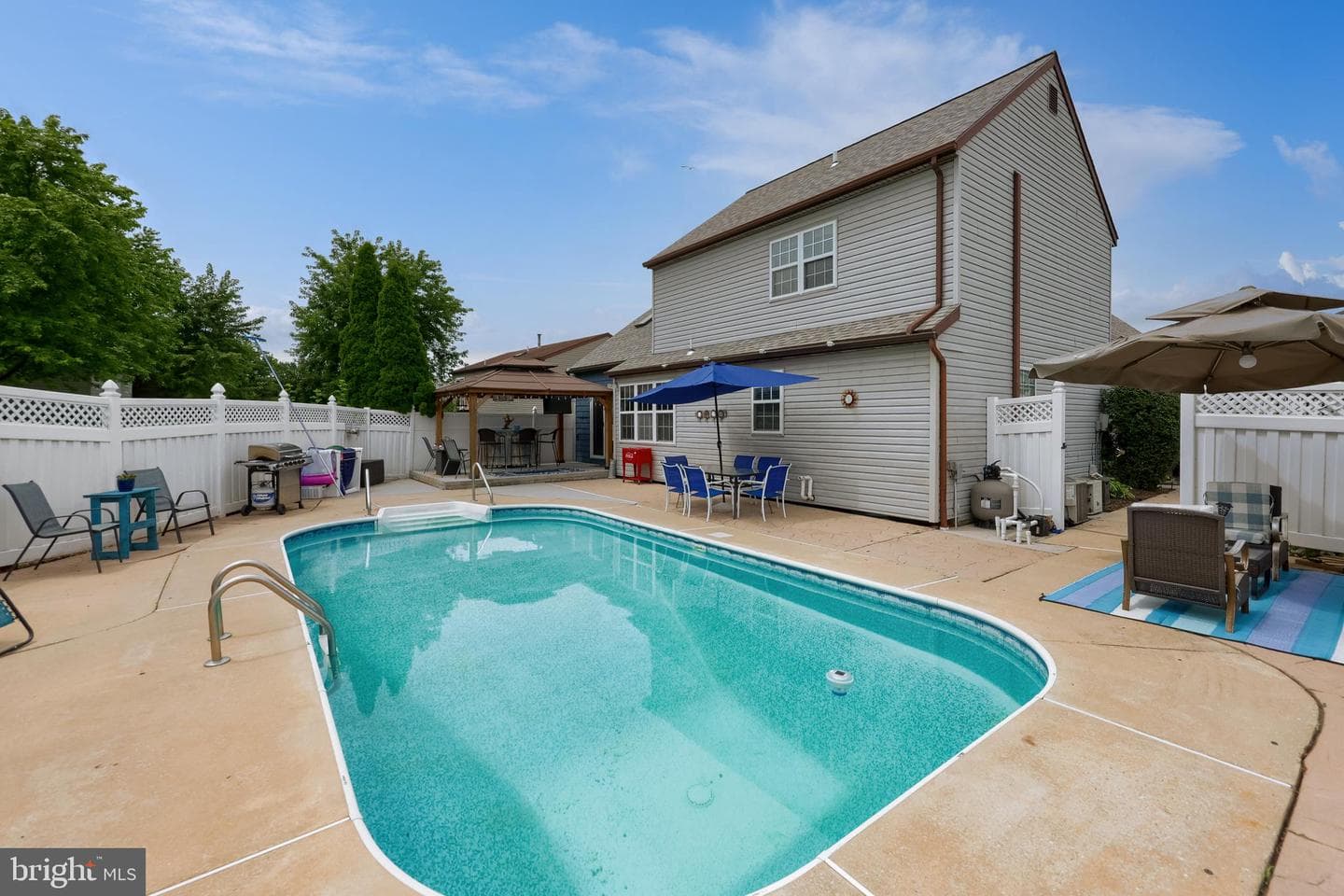 112 Winston Drive photo 51