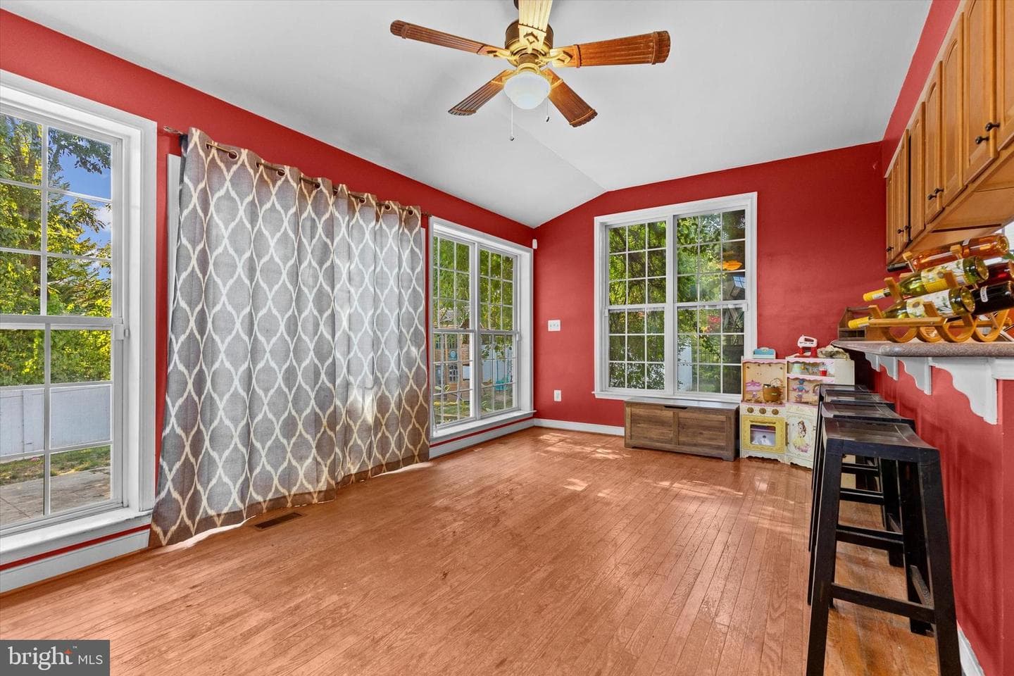 132 Stonebridge Drive photo 19