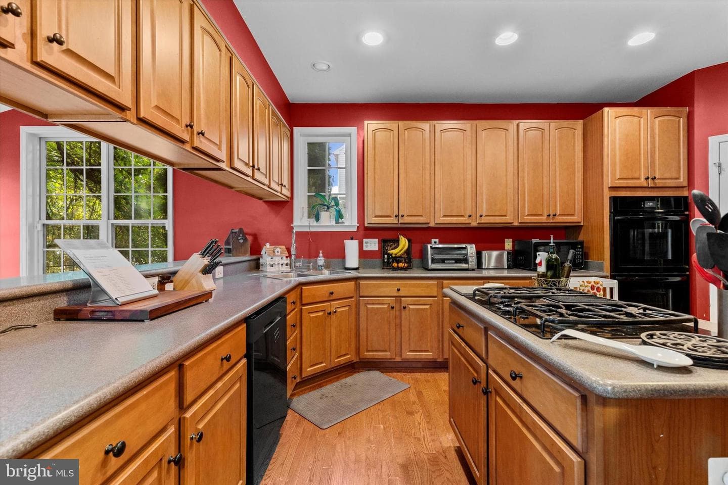 132 Stonebridge Drive photo 22