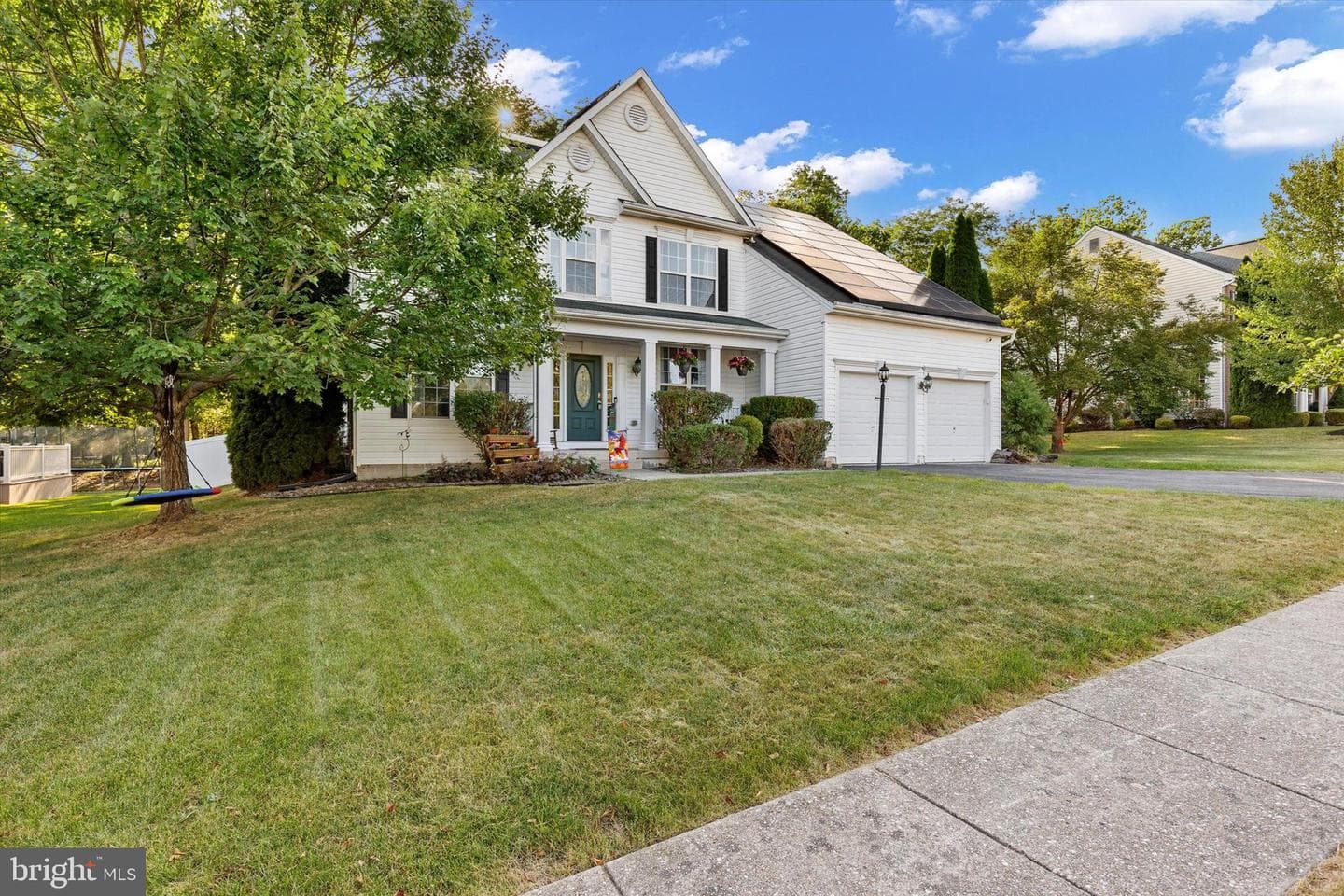 132 Stonebridge Drive photo 3