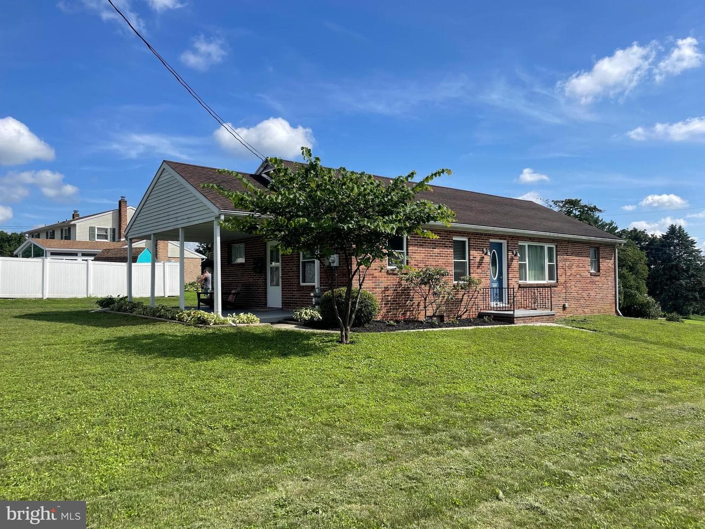 569 Sparton Road