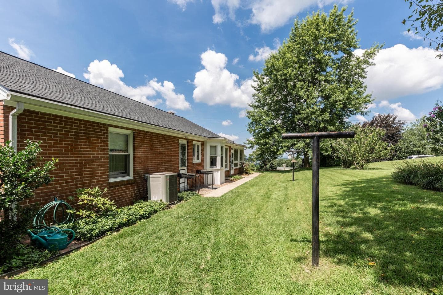 64 Hillcrest Drive photo 44