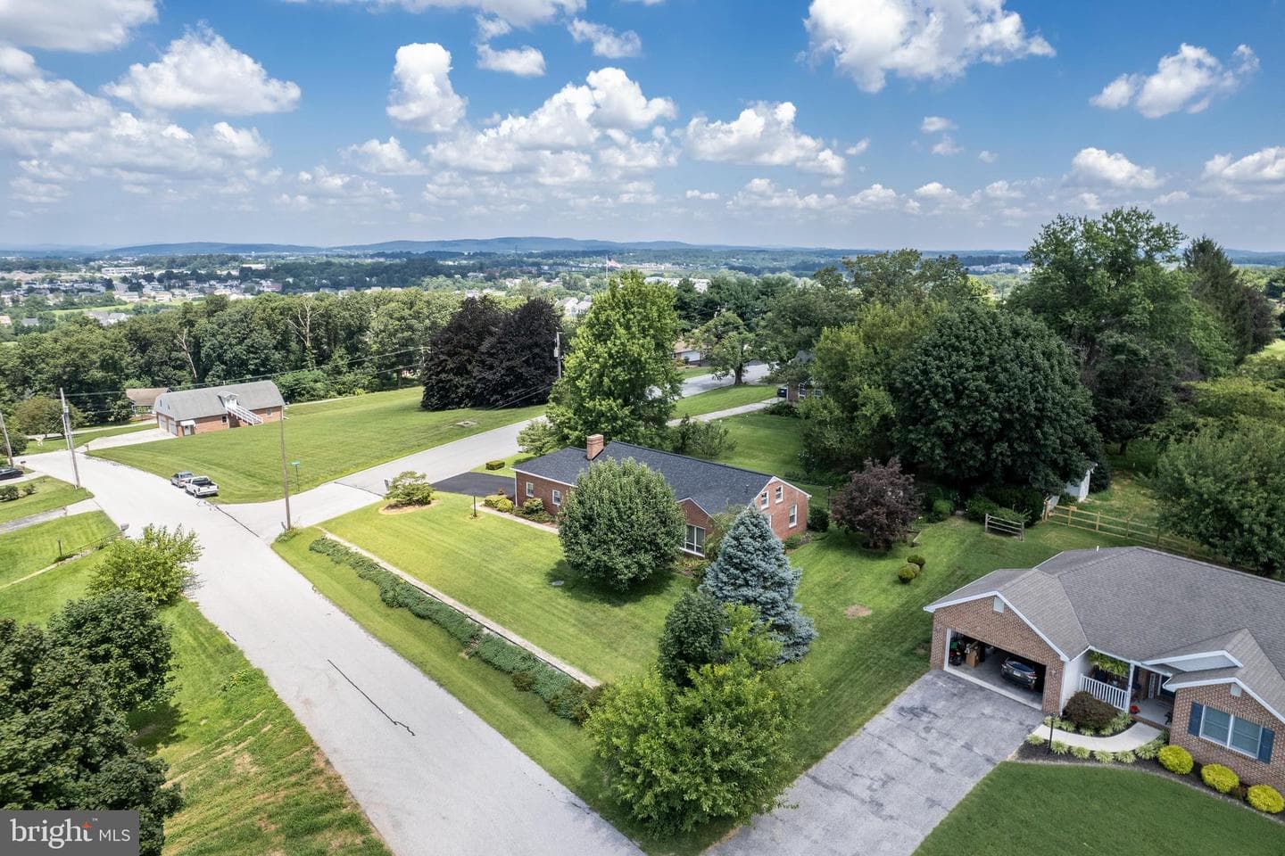 64 Hillcrest Drive photo 47