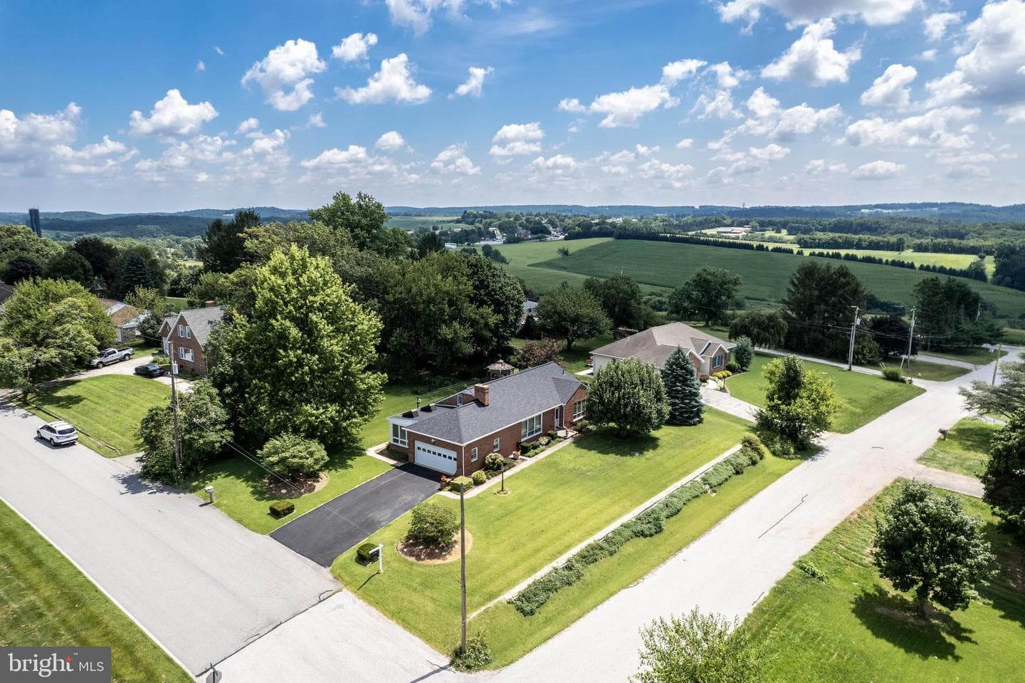 64 Hillcrest Drive photo 49