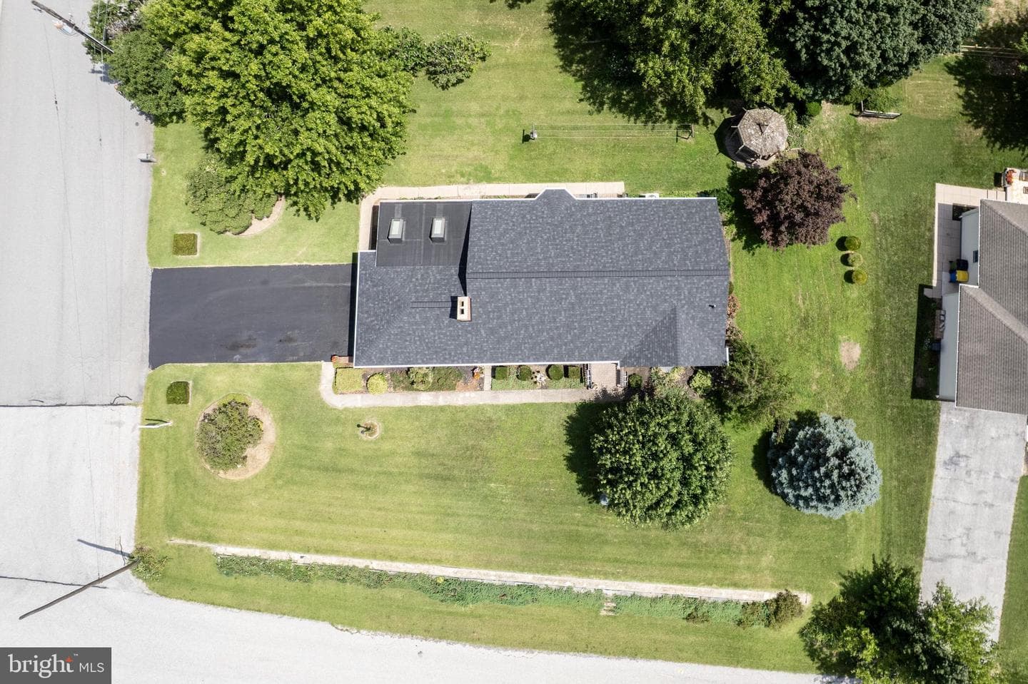 64 Hillcrest Drive photo 50