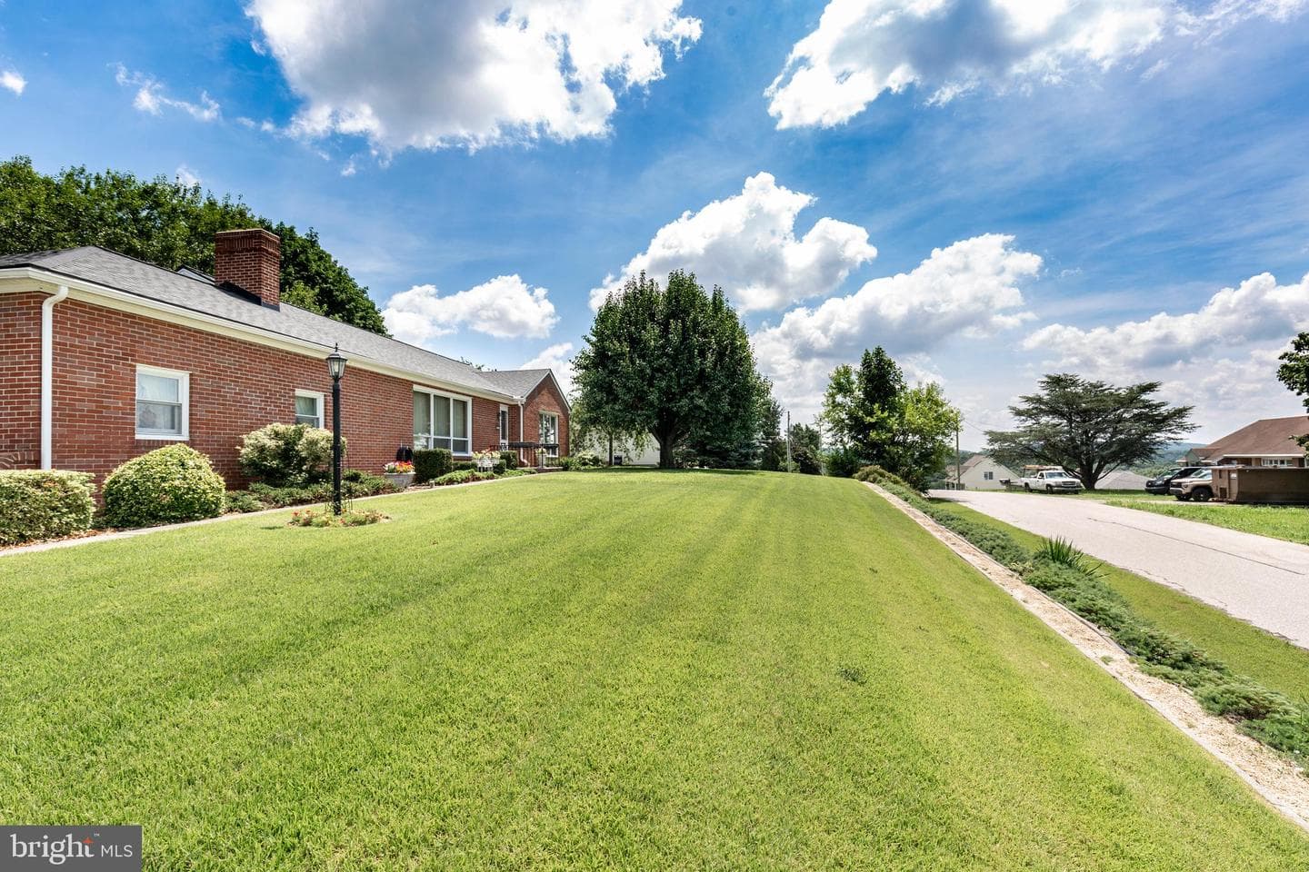 64 Hillcrest Drive photo 63