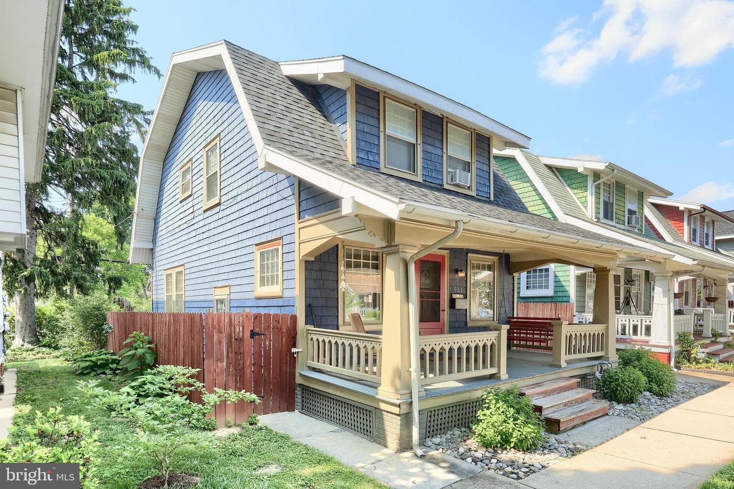 931 Wayne Avenue photo 3