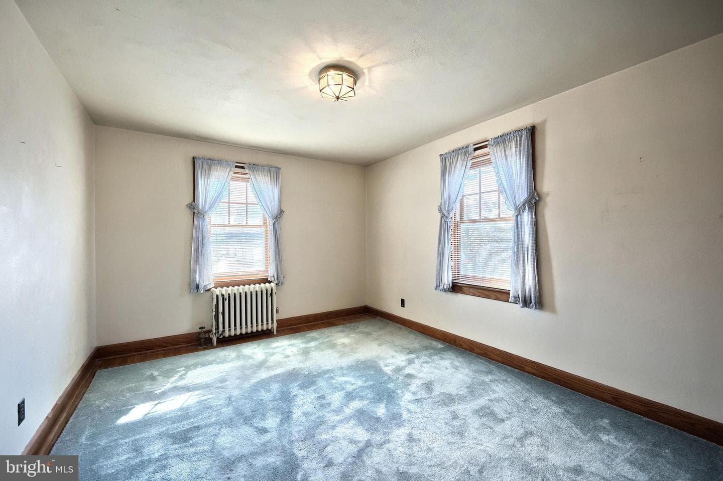 208 S Forney Avenue photo 27