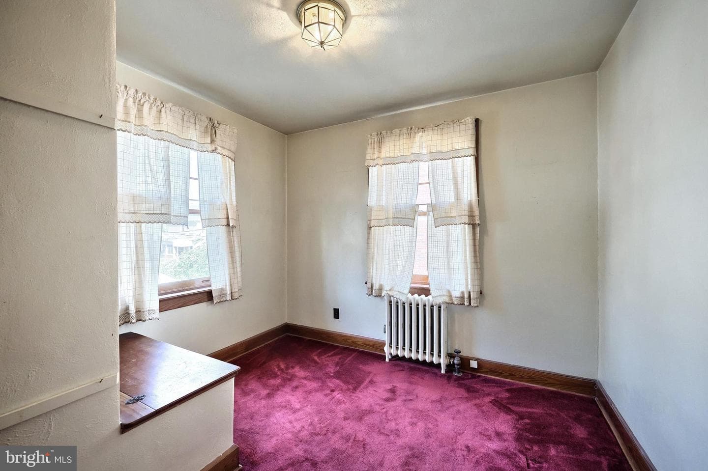 208 S Forney Avenue photo 30