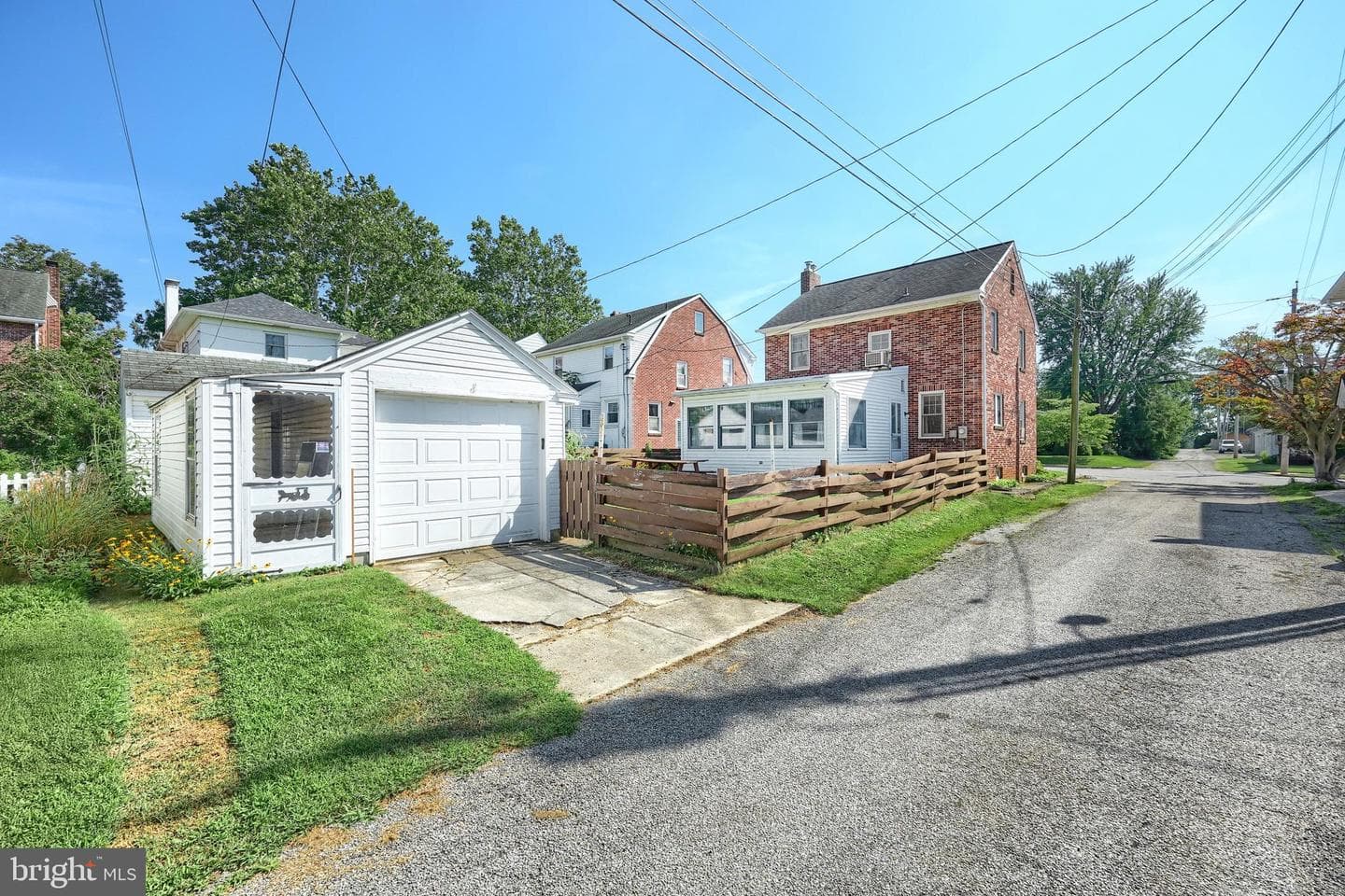 208 S Forney Avenue photo 7