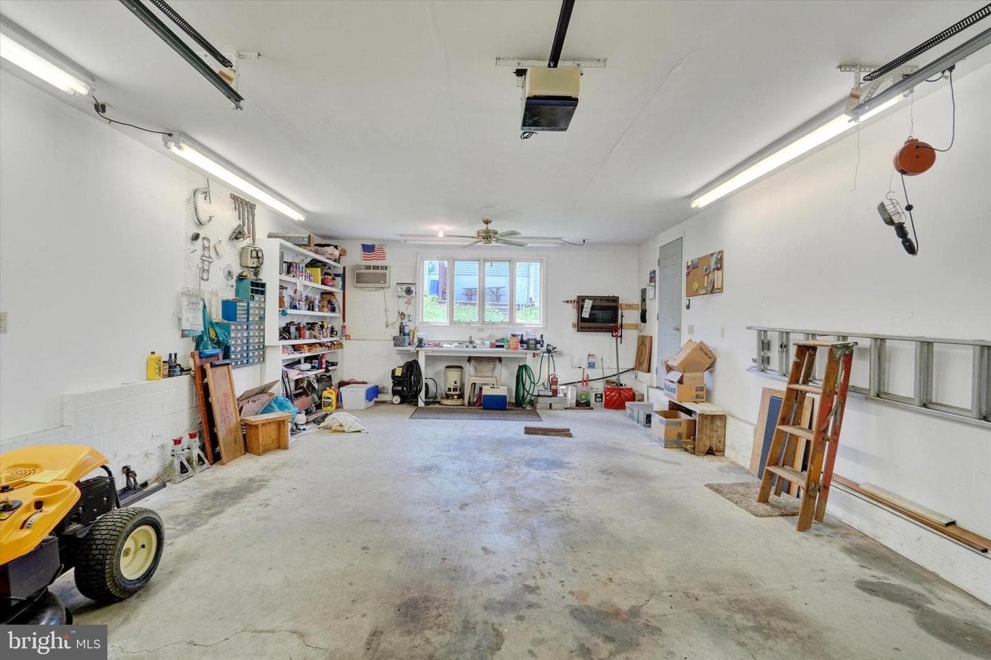 441 W Maple Street photo 18