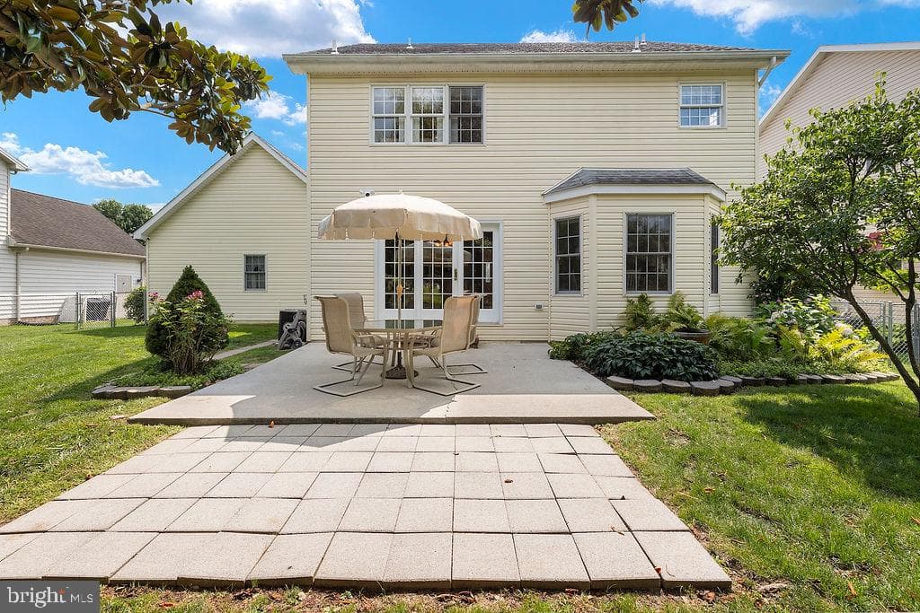 376 Wilson Avenue photo 10
