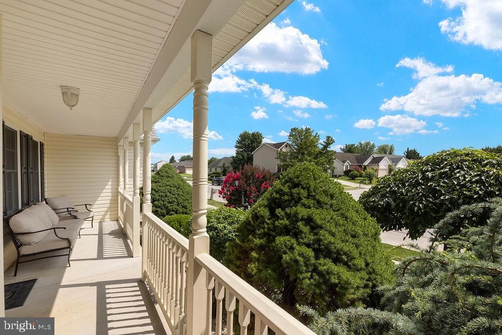376 Wilson Avenue photo 19