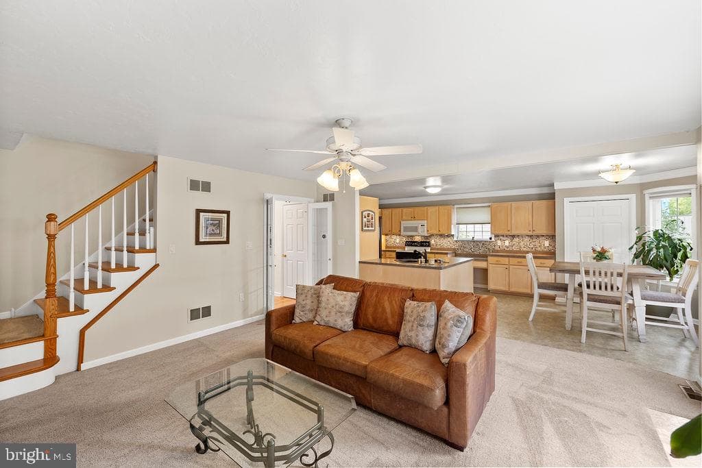 376 Wilson Avenue photo 28