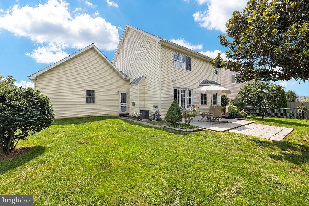 376 Wilson Avenue photo 4