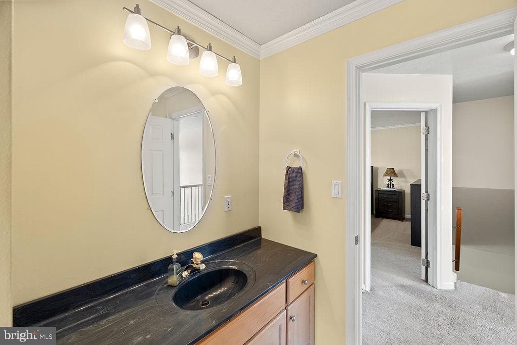 376 Wilson Avenue photo 47