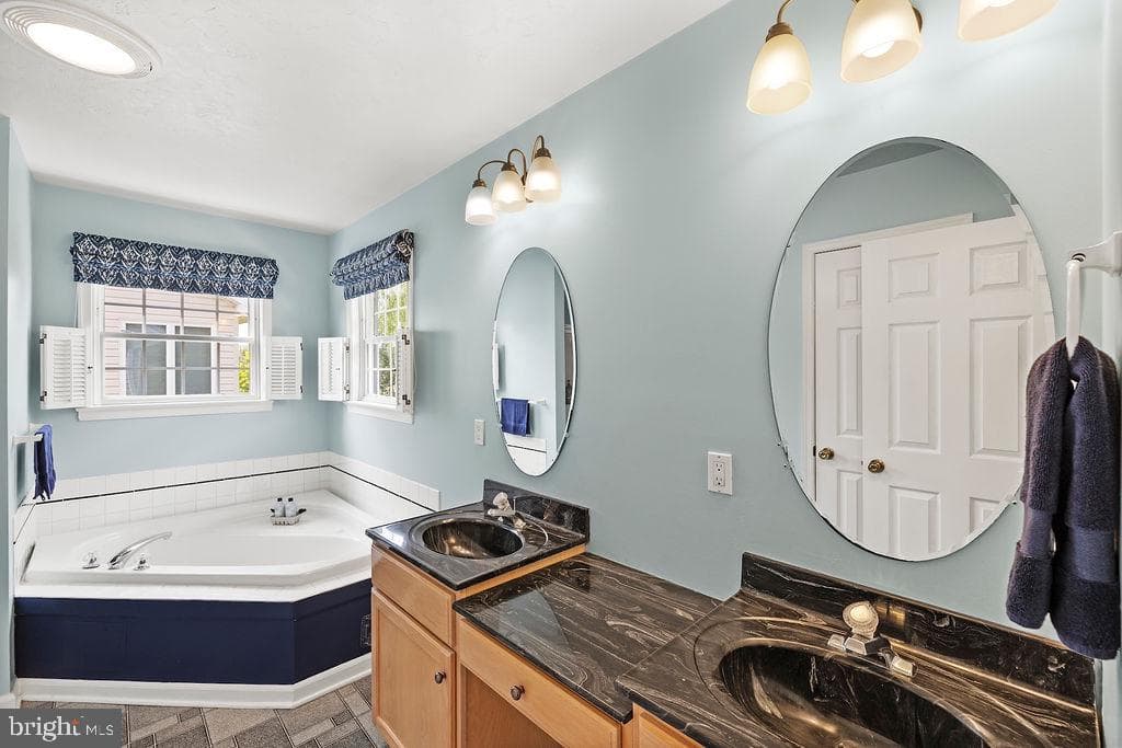 376 Wilson Avenue photo 48