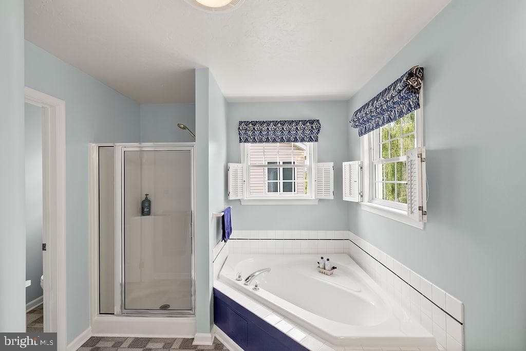 376 Wilson Avenue photo 50