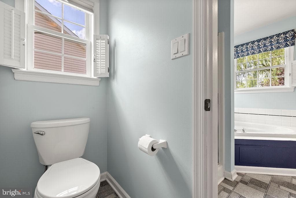 376 Wilson Avenue photo 51