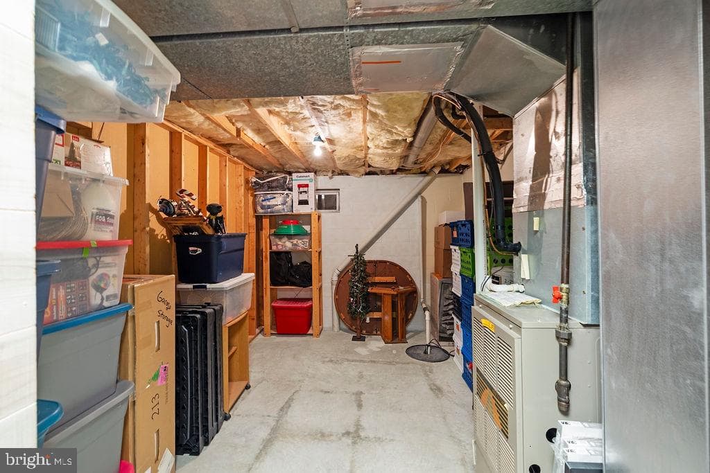 376 Wilson Avenue photo 69