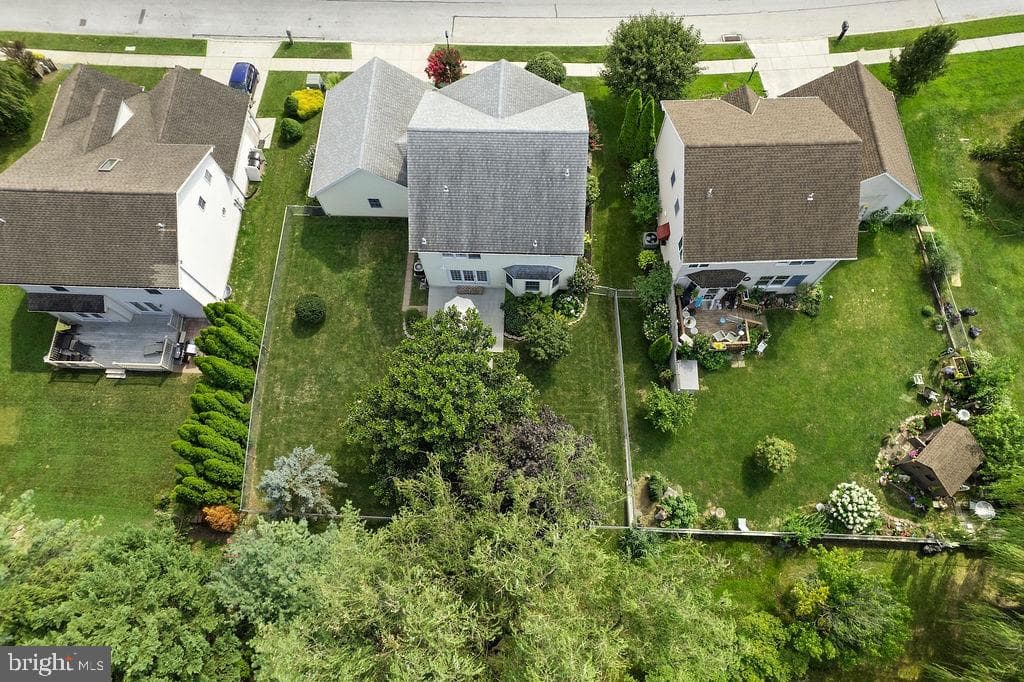 376 Wilson Avenue photo 72