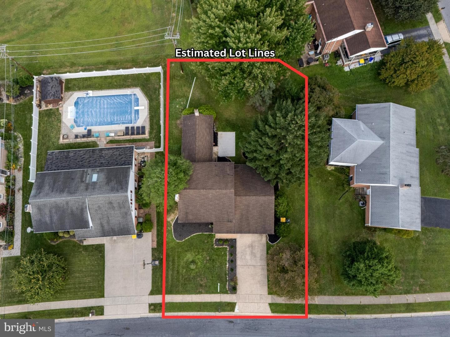 385 Folkstone Way photo 45