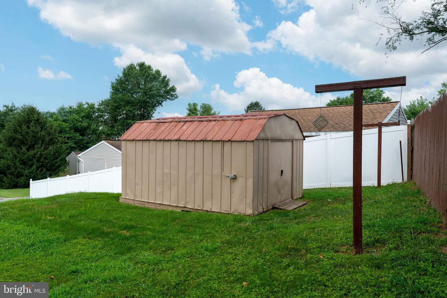 317 Brook Lane photo 32